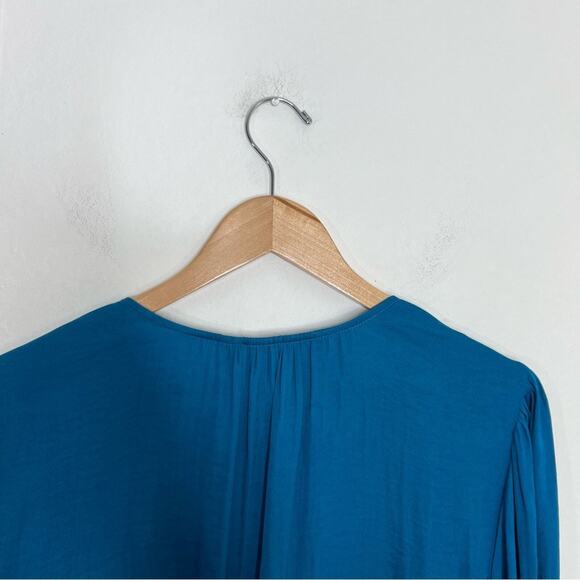 Joie V Neck Blue Turquoise Polyester Blouse Size 1X - Picture 8 of 12